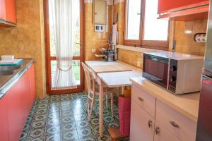 N272 - Numana, meravigliosa villa con giardino e vista mare