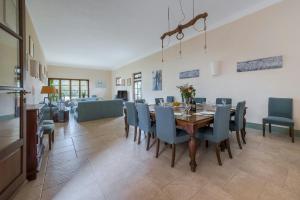 Tuscan Hamlet In Organic Wine Estate