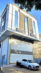 Hotel Trivana Near Bombay hospital