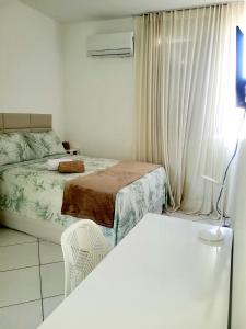 Apartamento próx à Orla Atalaia, com 2 Quartos climatizados