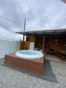 Casa de férias familiar com linda vista à 300m da Meia Praia de Navegantes