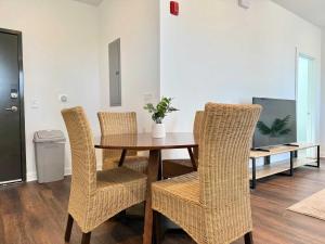 New 1B1B Condo in Old Fourth Ward 542Blvd207