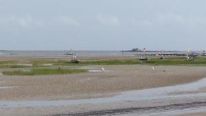 Casa 2 quartos em frente a praia na cidade mística de colares a 96 quilômetros de Belém do Pará