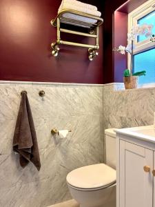 Charming Victorian 2-Bed in prime London location