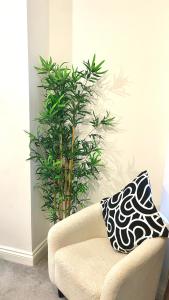 Luxury Spacious Double Room, Mill Hill, London NW7 3BD