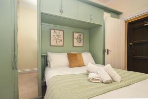 Heritage Stay, Gated Garden, Parking, Near Castle