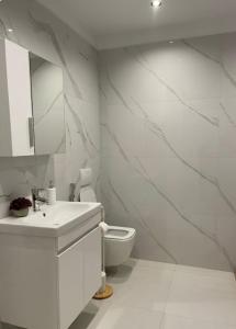 Adna Rooms Tirana Center