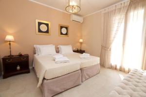 Anesis by Vintage Travel