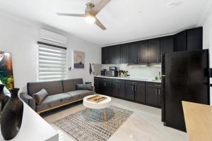 Cozy Keys 1BR • Walk to Beach • Dining