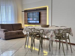 B029 - Cobertura com 3 quartos e vista para o mar