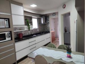 Refúgio aconchegante a 1,2 km da Praia