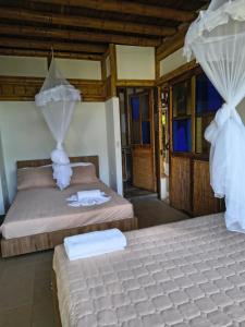 HOTEL Casa del Árbol ECOPARQUE CHINAUTA