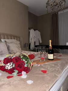 UN COCON EN VILLE - chambre SPA chic et élégante