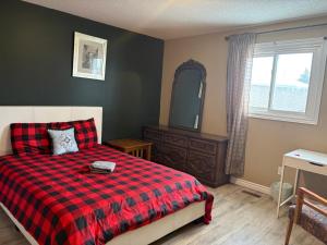 Grove Haven Retreat Budget Rooms for Workers Retirees, and Couples in Central Barrie