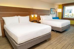 Holiday Inn Express & Suites - Las Vegas - E Tropicana by IHG