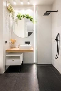 Warsaw Hub ApartHotel