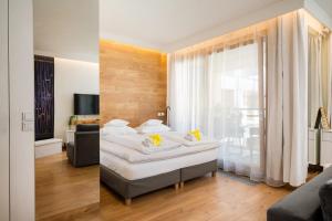 Warsaw Hub ApartHotel