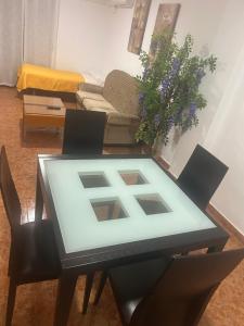 Pensión LF - No Fumadores - Habitaciones Con Baño Privado - Sin Ascensor