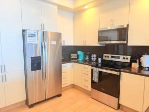 Las Palomas OV 2BR 2BA Penthouse Cortez 1604