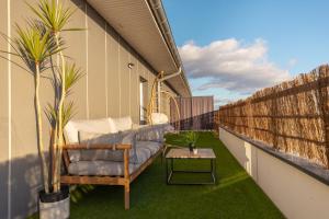 Skylounge- 8Pers -Families - Pros -Terrace- BBQ -Parking- WIFI