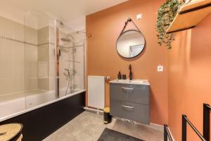 Skylounge- 8Pers -Families - Pros -Terrace- BBQ -Parking- WIFI