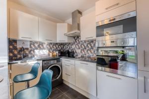 Skylounge- 8Pers -Families - Pros -Terrace- BBQ -Parking- WIFI