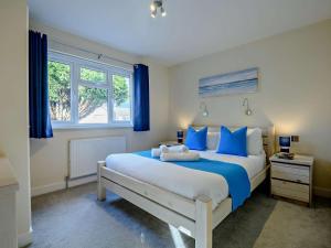 2 Bed in Christchurch oc-93458