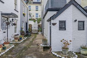 2 Bed in Brixham oc-p30465