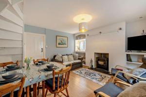2 Bed in Brixham oc-p30465