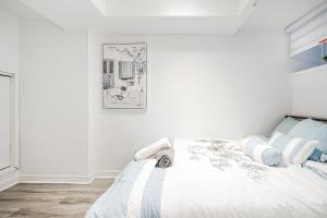 Allo downtown For 2 Guest Close to metro Peel