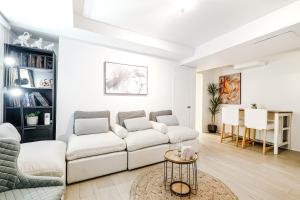 Allo downtown For 2 Guest Close to metro Peel