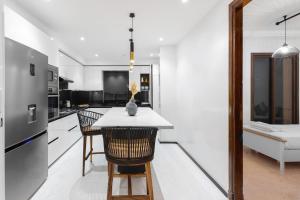 3 BED Hidden Gem Self Check-in With Pool M6 BLVD