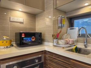 B2133A09 R&F Princess Cove 2BR Sea View JB Central