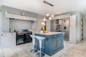 5 Bed in Chepstow oc-h34098