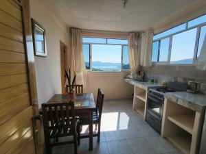 Cozy apartment with ocean view