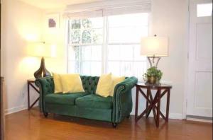 Cozy Midtown Garden Apartment | Walk the Beltline.