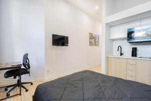 Studio pour 2 voyageurs- location par semaine avec un parking gratuit