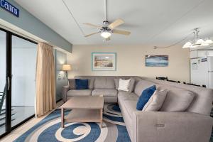 3 Bedroom Bluewater East Condo with Outdoor Pool!