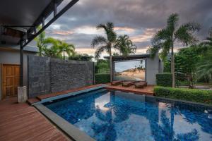 Aroha Villa with Private Pool Near Nai Harn Beach by TropicLook