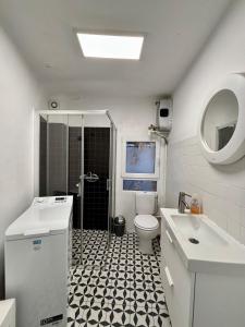 Antibes Old Town Rooftop Sea-View 1BR Apt with Terrace