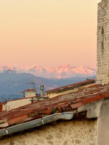 Antibes Old Town Rooftop Sea-View 1BR Apt with Terrace