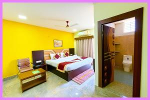 Hotel Coral Premium Suite Near Jagannath Temple - Sea Beach - Lift Free Parking & Swimming Pool - Best Prime Location Hotel