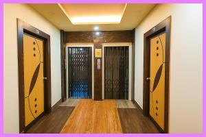 Hotel Coral Premium Suite Near Jagannath Temple - Sea Beach - Lift Free Parking & Swimming Pool - Best Prime Location Hotel