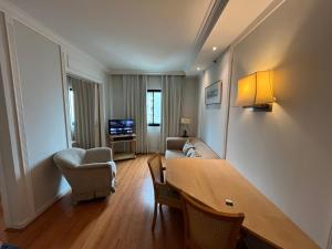Flat Hotel Pamplona Jardins Univer com garagem 2402