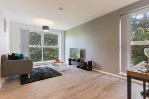 Bright Spacious 2BR Birmingham Retreat FREE Parking