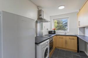 Bright Spacious 2BR Birmingham Retreat FREE Parking