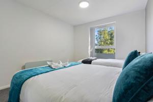 Modern Two-Bedroom Apartment with Free Parking in Birmingham