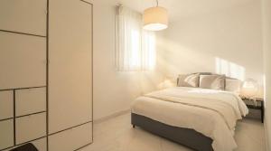 NEW! Stunning modern 2BR apt next to Feria