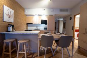 Arctic Echo D19 Ski-in Ski-out by Aavalevi