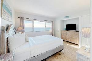 Pinnacle Port A-929 by Emerald Coast Retreats